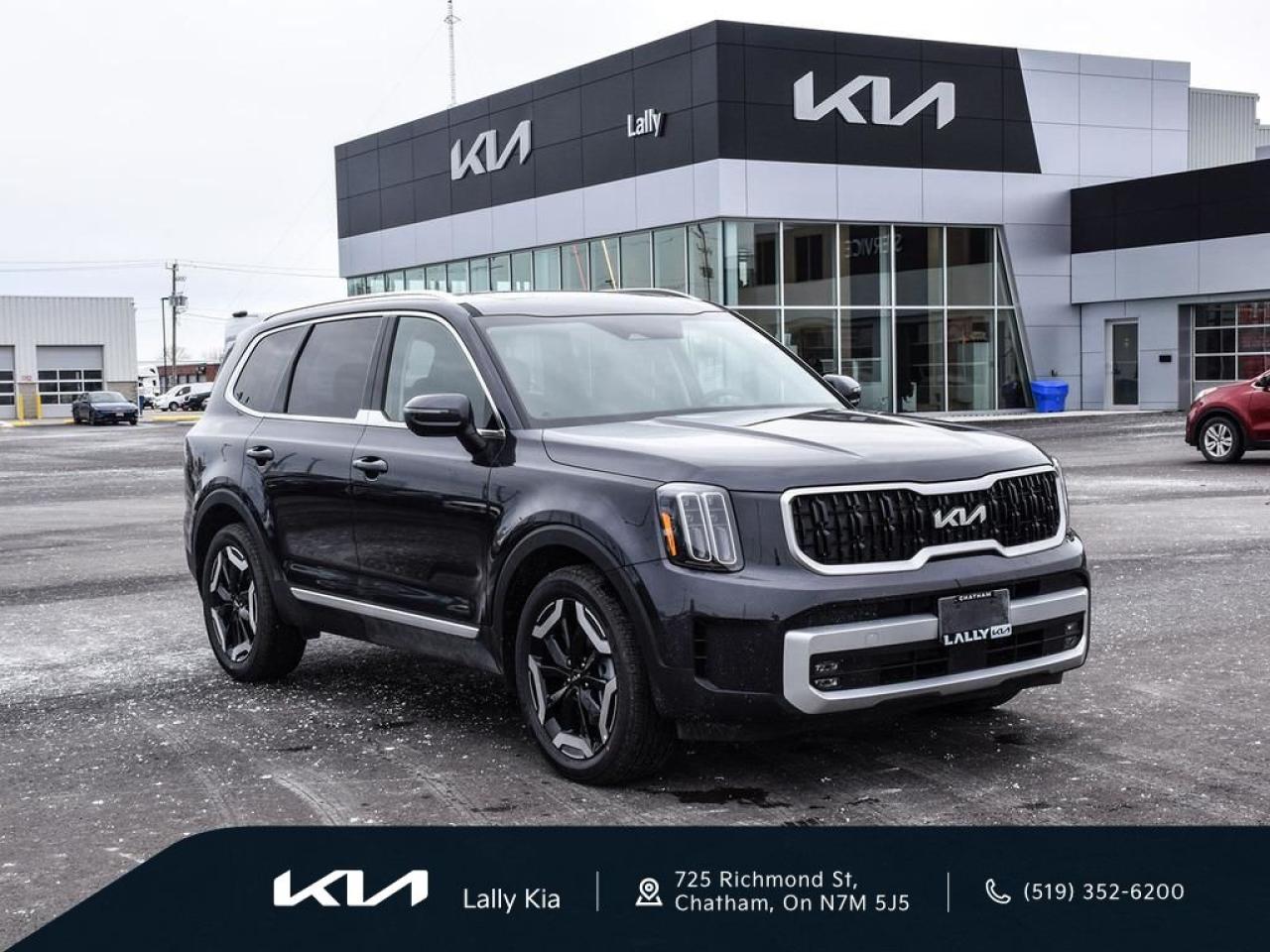 Used 2025 Kia Telluride EX HEATED FRONT SEATS | HEATED STEERING WHEEL | LEATHER SEATS | POWER ADJUSTABLE DRIVERS SEAT | APPLE CARPLAY AND ANDROID AUTO | REMOTE CAR STARTER | POWER LIFTGATE for sale in Chatham, ON