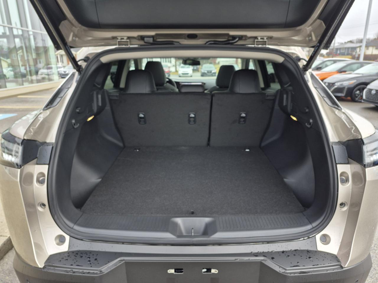 2025 Nissan Murano SL Photo36
