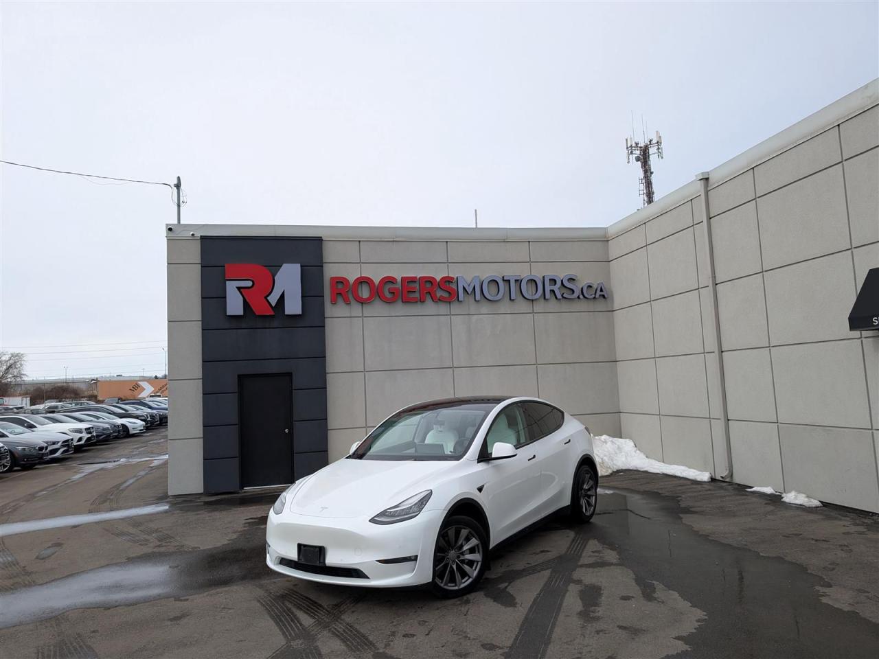 Used 2022 Tesla Model Y LONG RANGE AWD - WHITE INTERIOR - DUAL MOTOR for sale in Oakville, ON