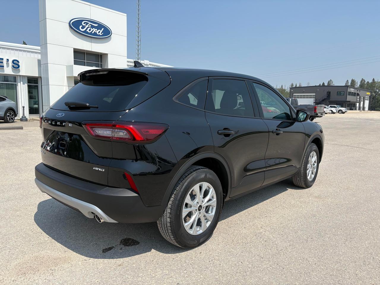 2025 Ford Escape Active AWD Photo4