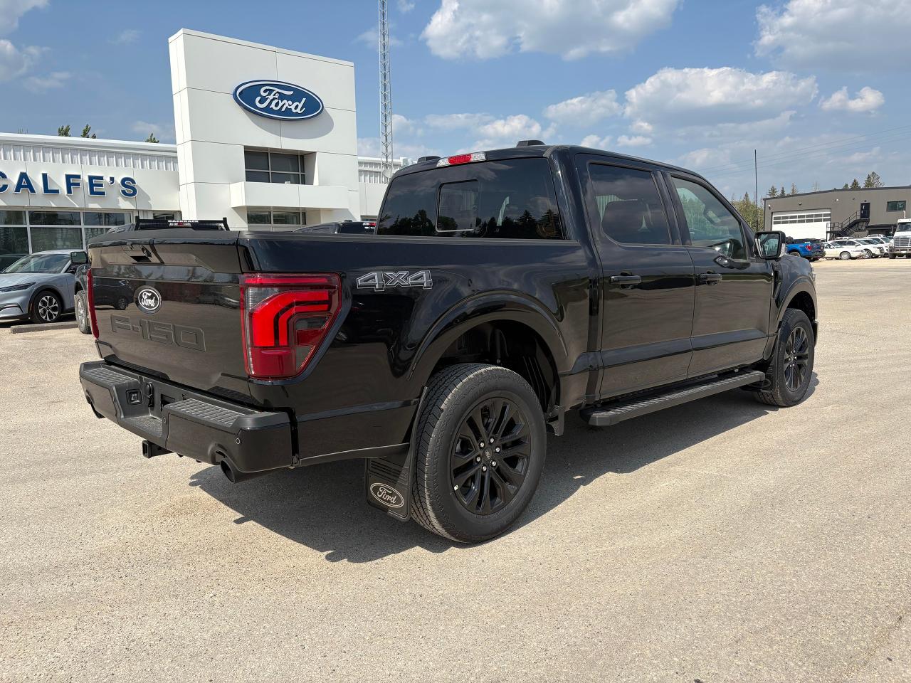 2025 Ford F-150 Lariat 4WD SuperCrew 5.5' Box Photo4
