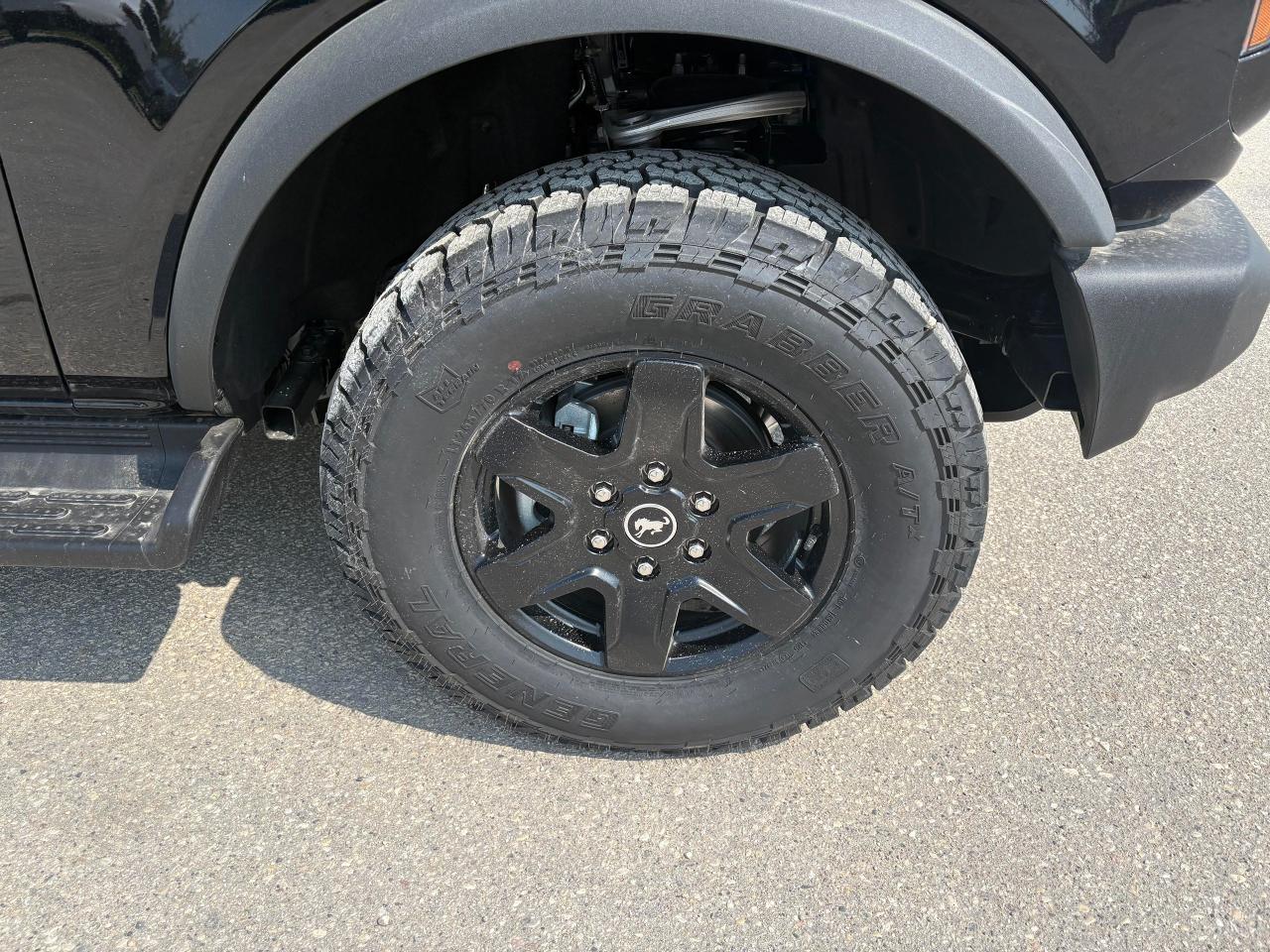 2025 Ford Bronco OUTER BANKS 4 DOOR 4X4 Photo5