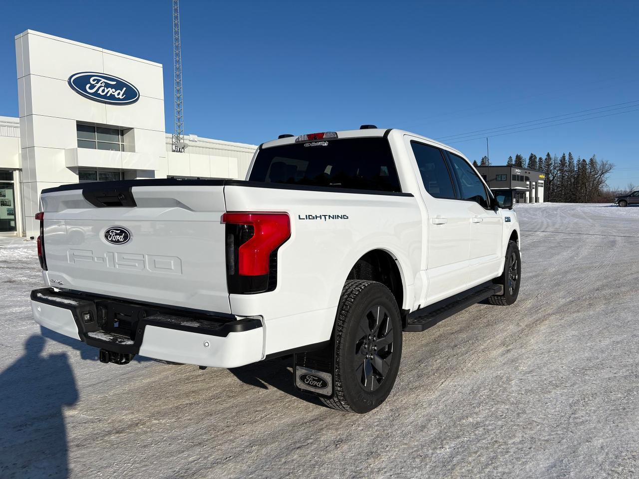 2025 Ford F-150 Lightning Flash 4WD SuperCrew 5.5' Box Photo4