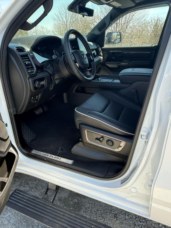 2025 RAM 1500 Limited 4x4 Crew Cab 5'7" Box Photo13