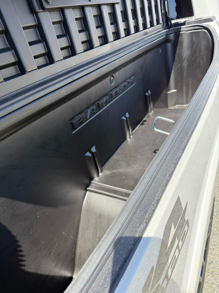 2025 RAM 1500 Limited 4x4 Crew Cab 5'7" Box Photo28
