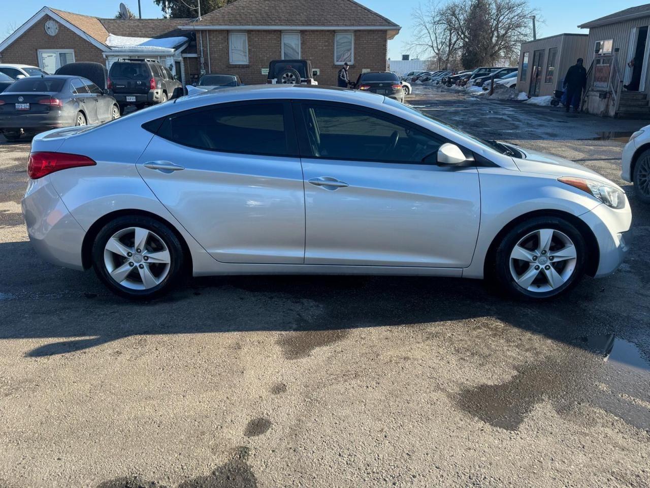 2013 Hyundai Elantra GLS, MANUAL, NO ACCIDENTS, CERTIFIED - Photo #6