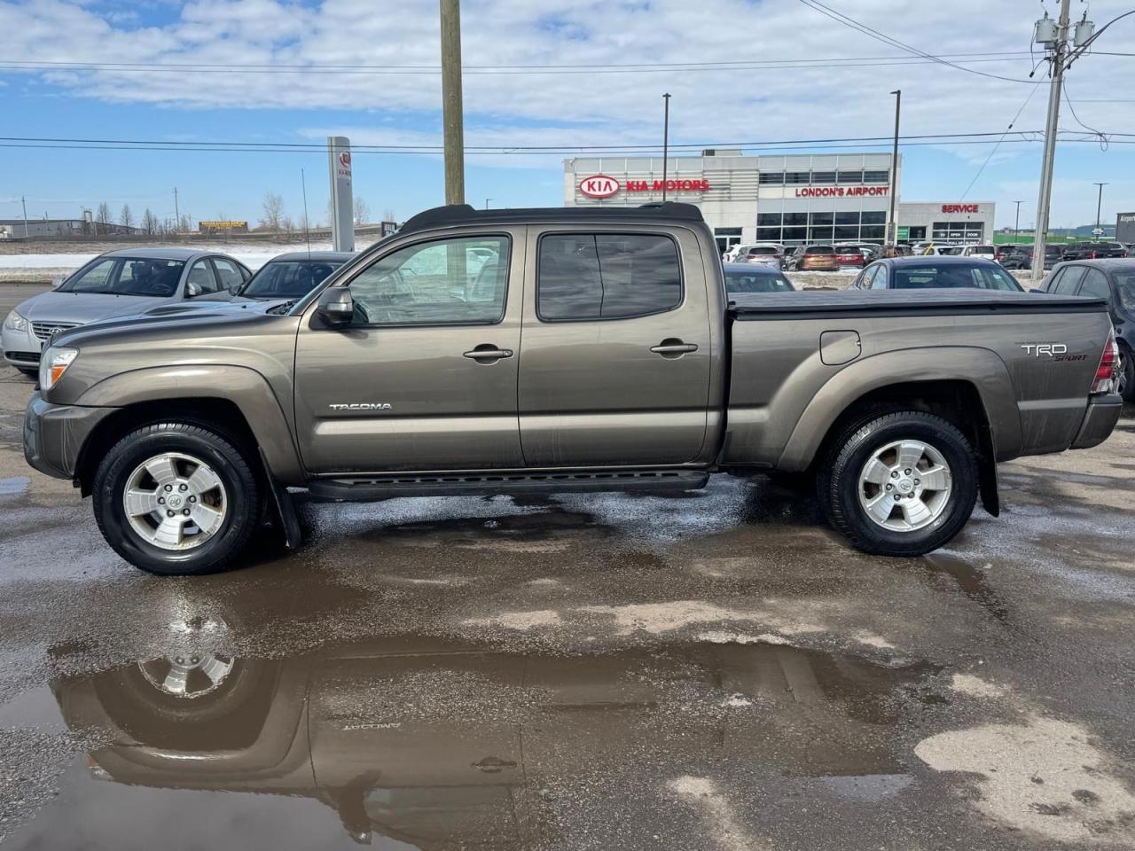 2012 Toyota Tacoma TRD SPORT, 4X4, CREW CAB, V6, CERTIFIED - Photo #2