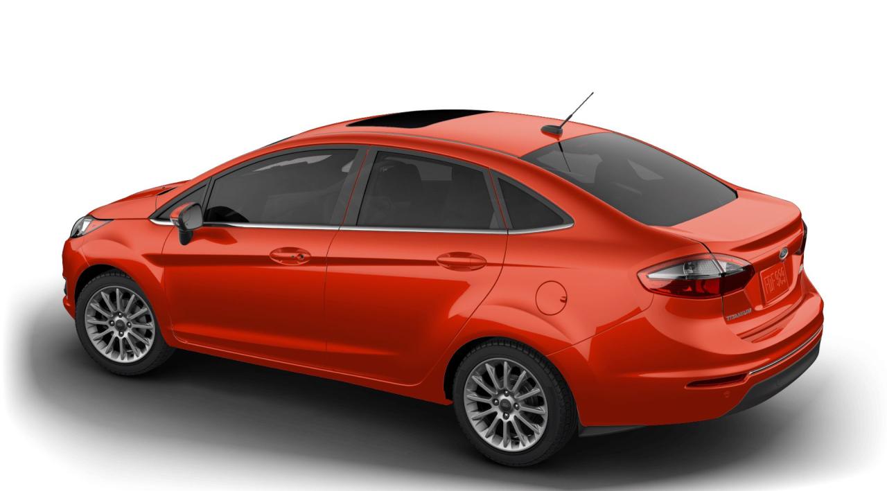 2018 Ford Fiesta Sedan TITANIUM Photo1