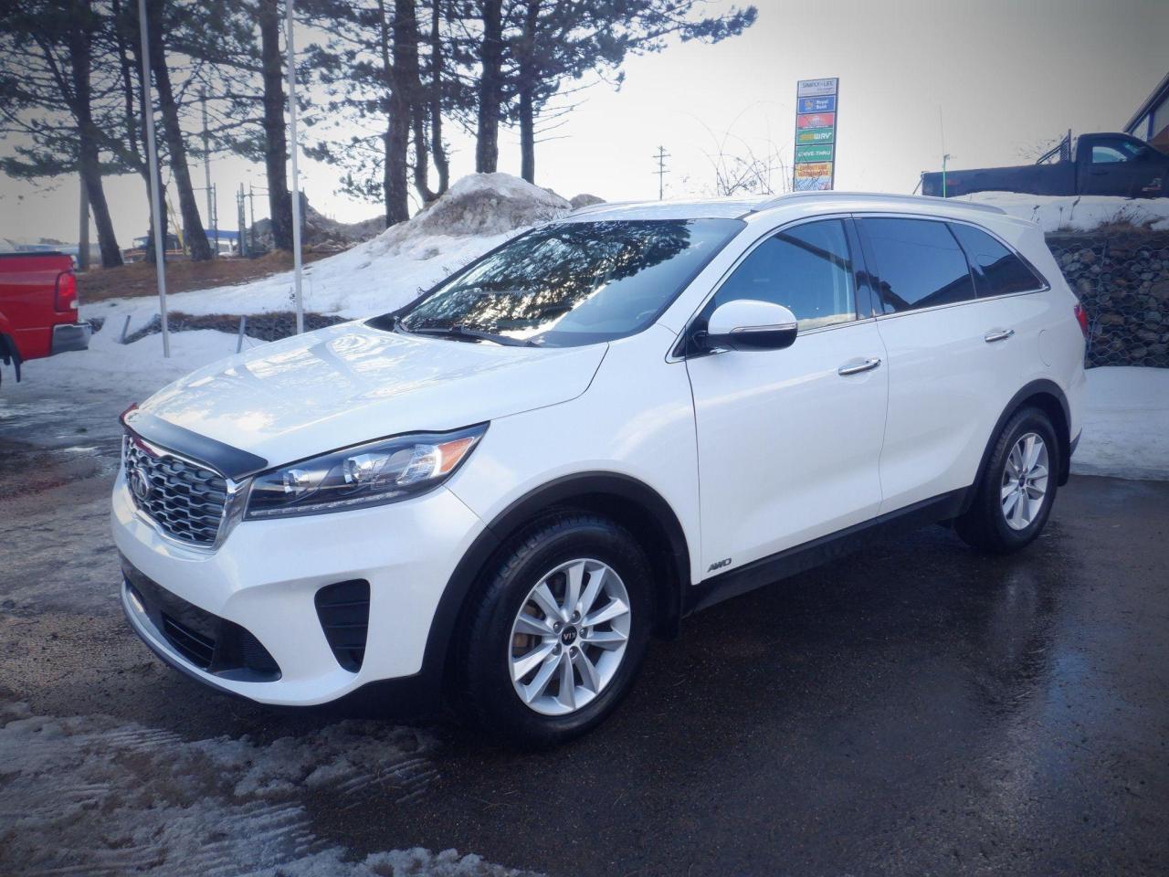 2020 Kia Sorento LX+ V6 - Photo #1