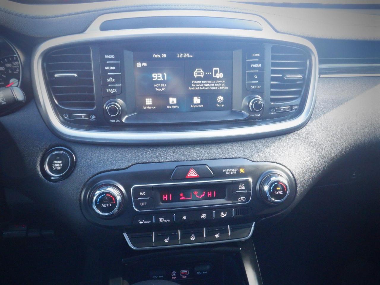 2020 Kia Sorento LX+ V6 - Photo #5