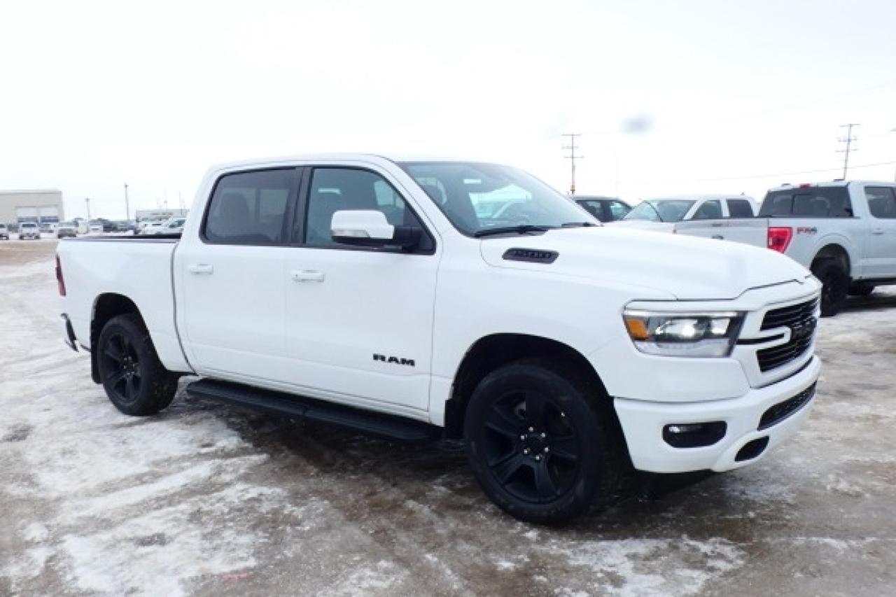 2022 Dodge Ram 1500 Sport 4x4 Crew Cab 5'7" Box w/H&C L, NAV, BUC - Photo #4