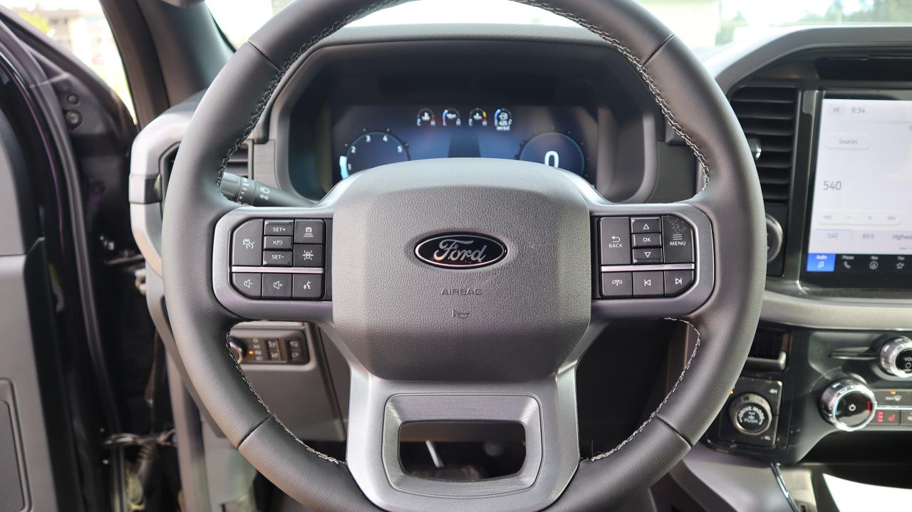 2025 Ford F-150 XLT Photo5