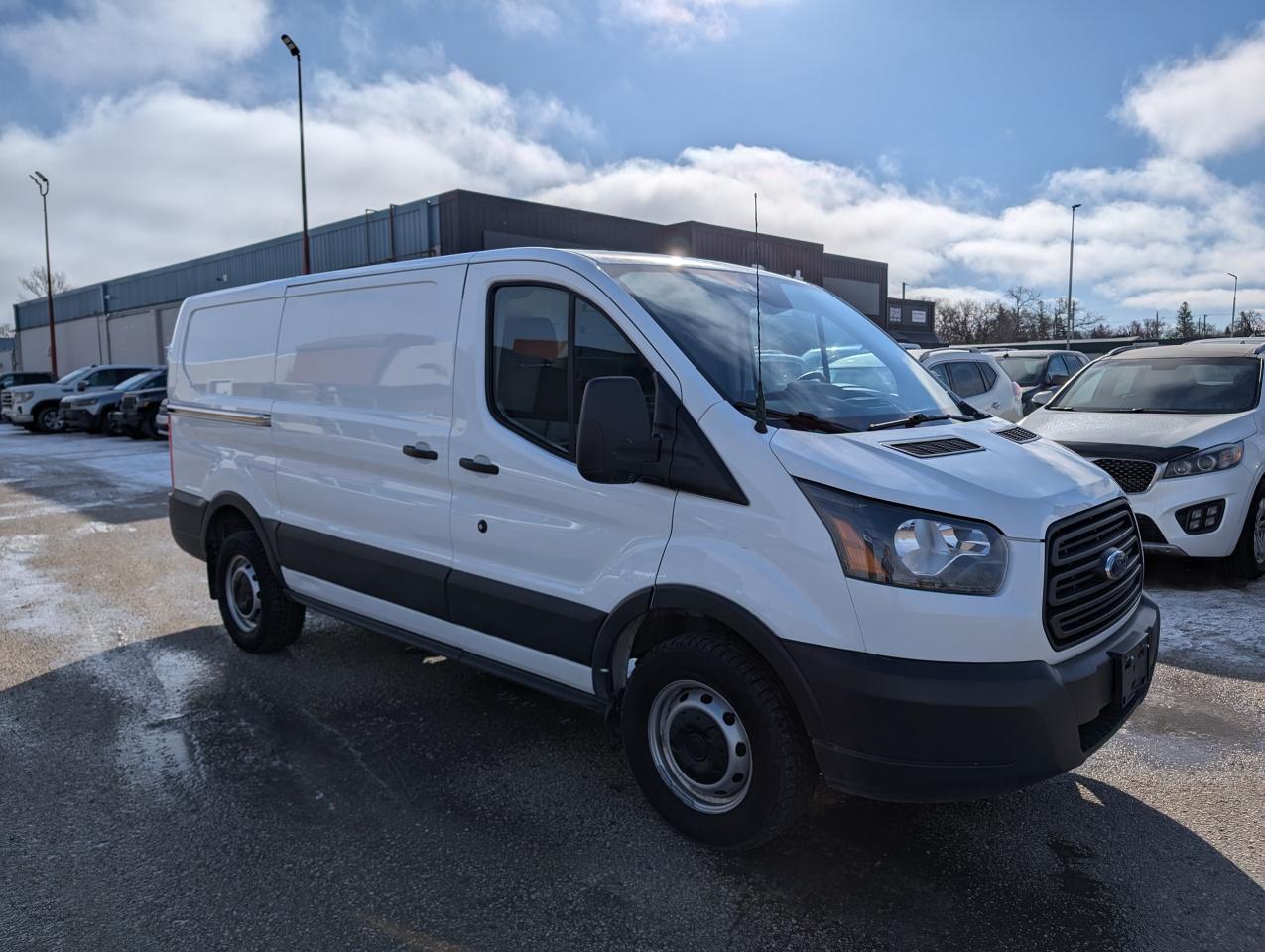 2018 Ford Transit T-250 - Photo #2
