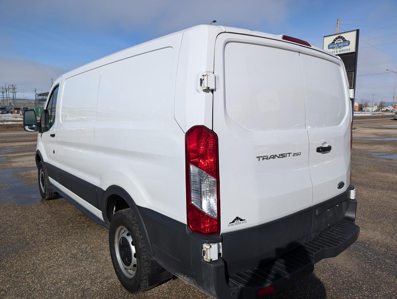 2018 Ford Transit T-250 - Photo #7