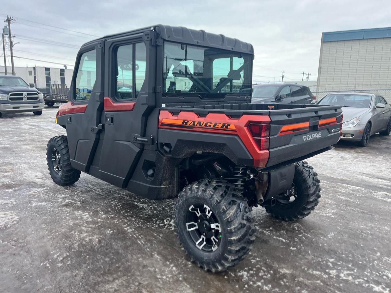 2025 Polaris Ranger 1000 NORTHSTAR ULTIMATE CREW $149 B/W - Photo #3