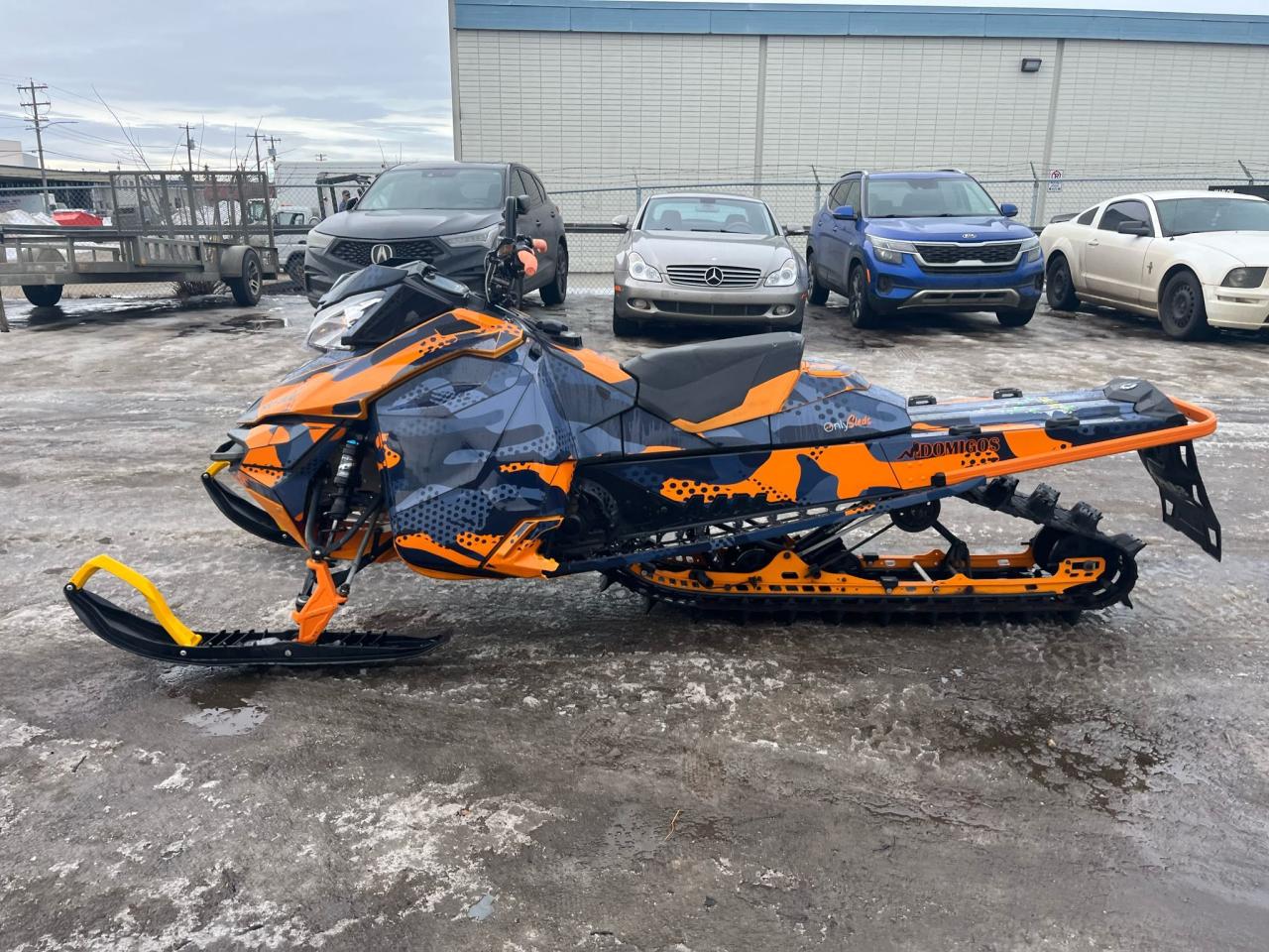 2014 Ski-Doo Summit X M800 $77 B/W - Photo #4