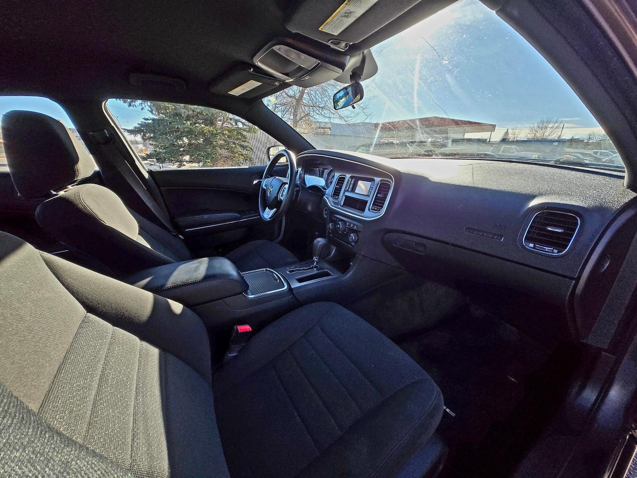 2013 Dodge Charger SE | ALL CREDIT ACCEPTED!! - Photo #11