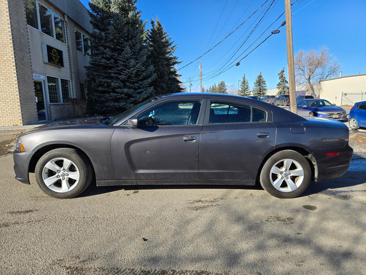 2013 Dodge Charger SE | ALL CREDIT ACCEPTED!! - Photo #4