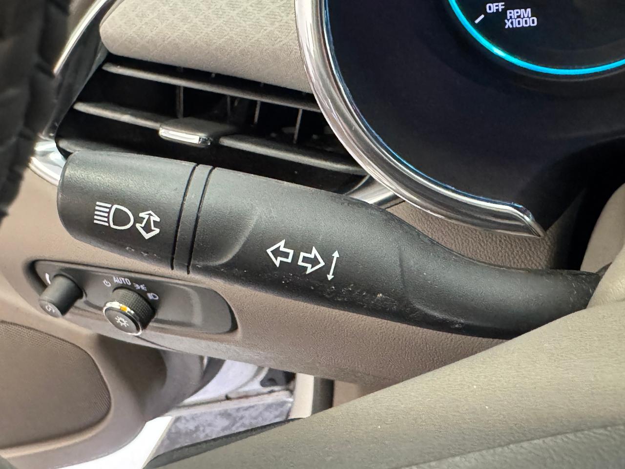 2017 Chevrolet Malibu LT+New Tires+Brakes+Camera+ApplePlay+Remote Start - Photo #45