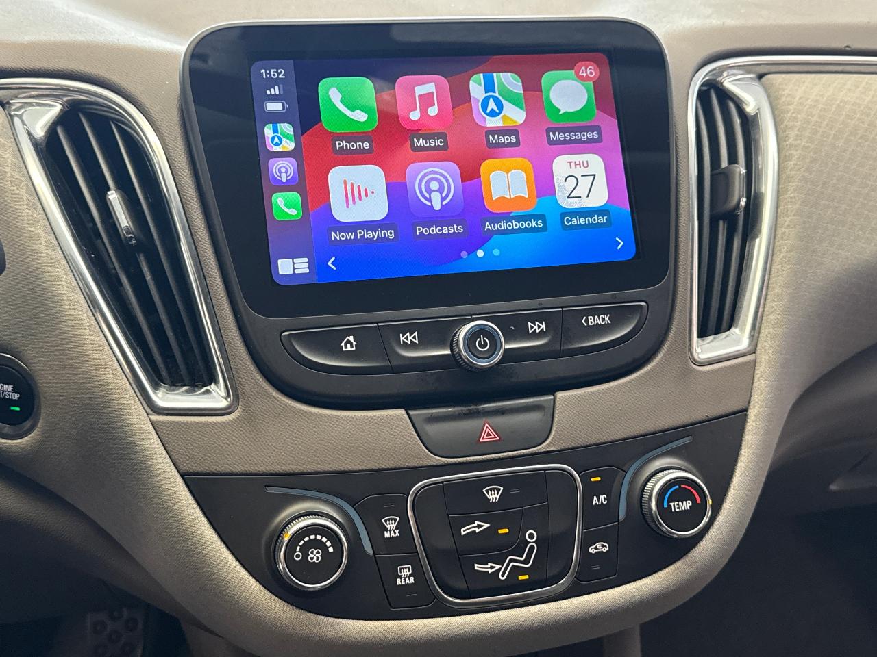 2017 Chevrolet Malibu LT+New Tires+Brakes+Camera+ApplePlay+Remote Start - Photo #12