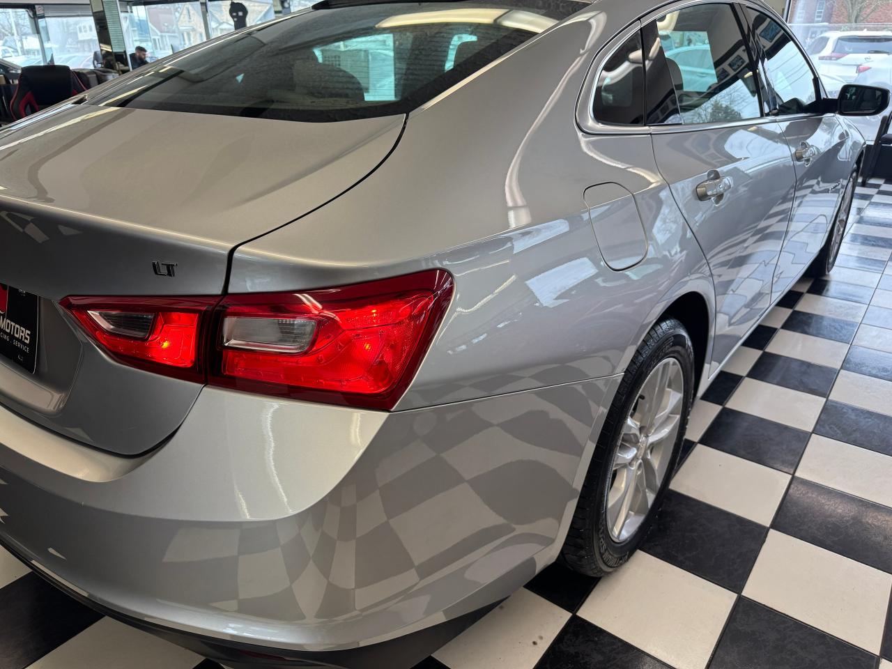 2017 Chevrolet Malibu LT+New Tires+Brakes+Camera+ApplePlay+Remote Start - Photo #38