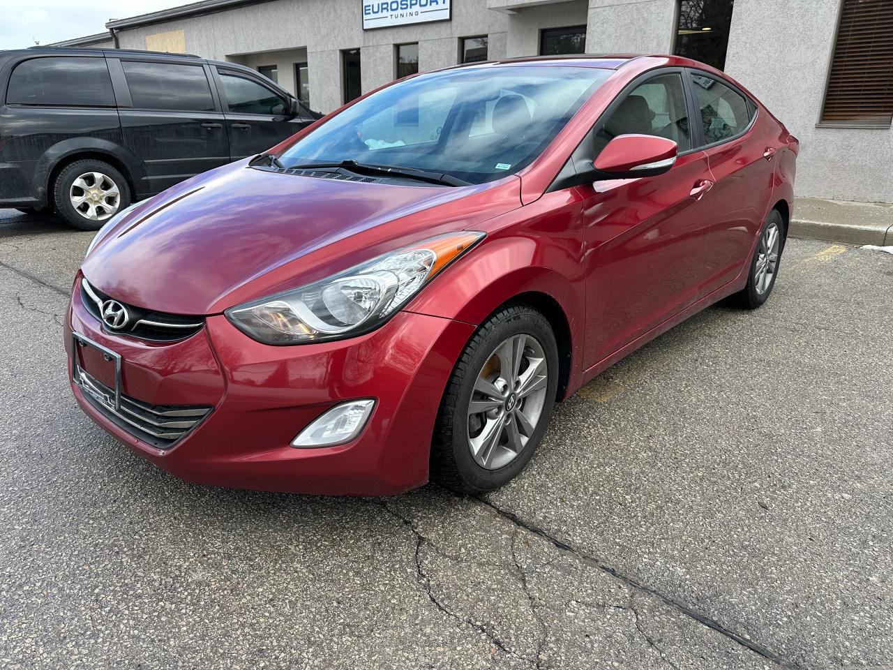 Used 2013 Hyundai Elantra LIMITED/NAV..LEATHER..NO ACCIDENTS..CERTIFIED! for sale in Burlington, ON