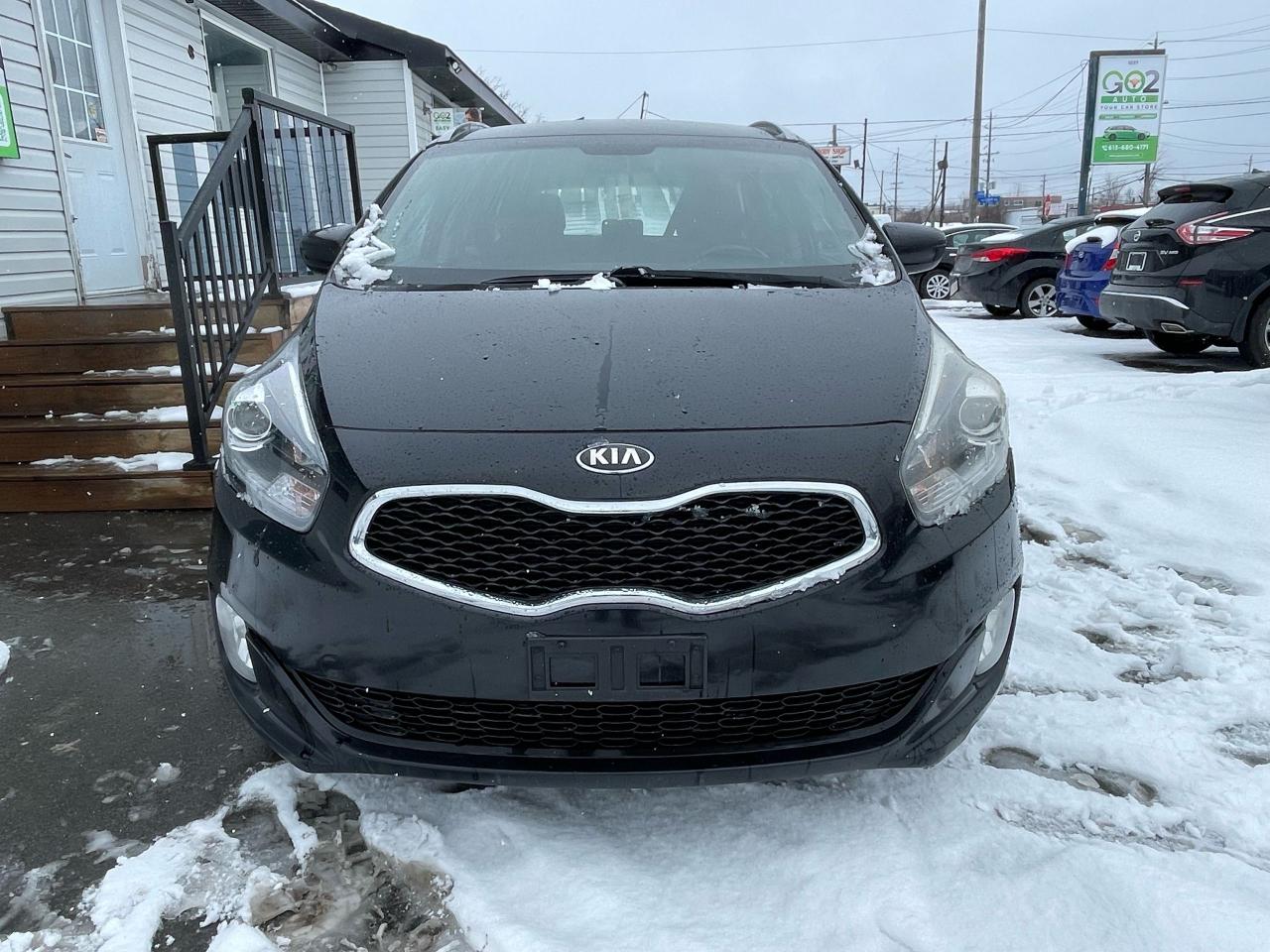 2014 Kia Rondo LX - Photo #2