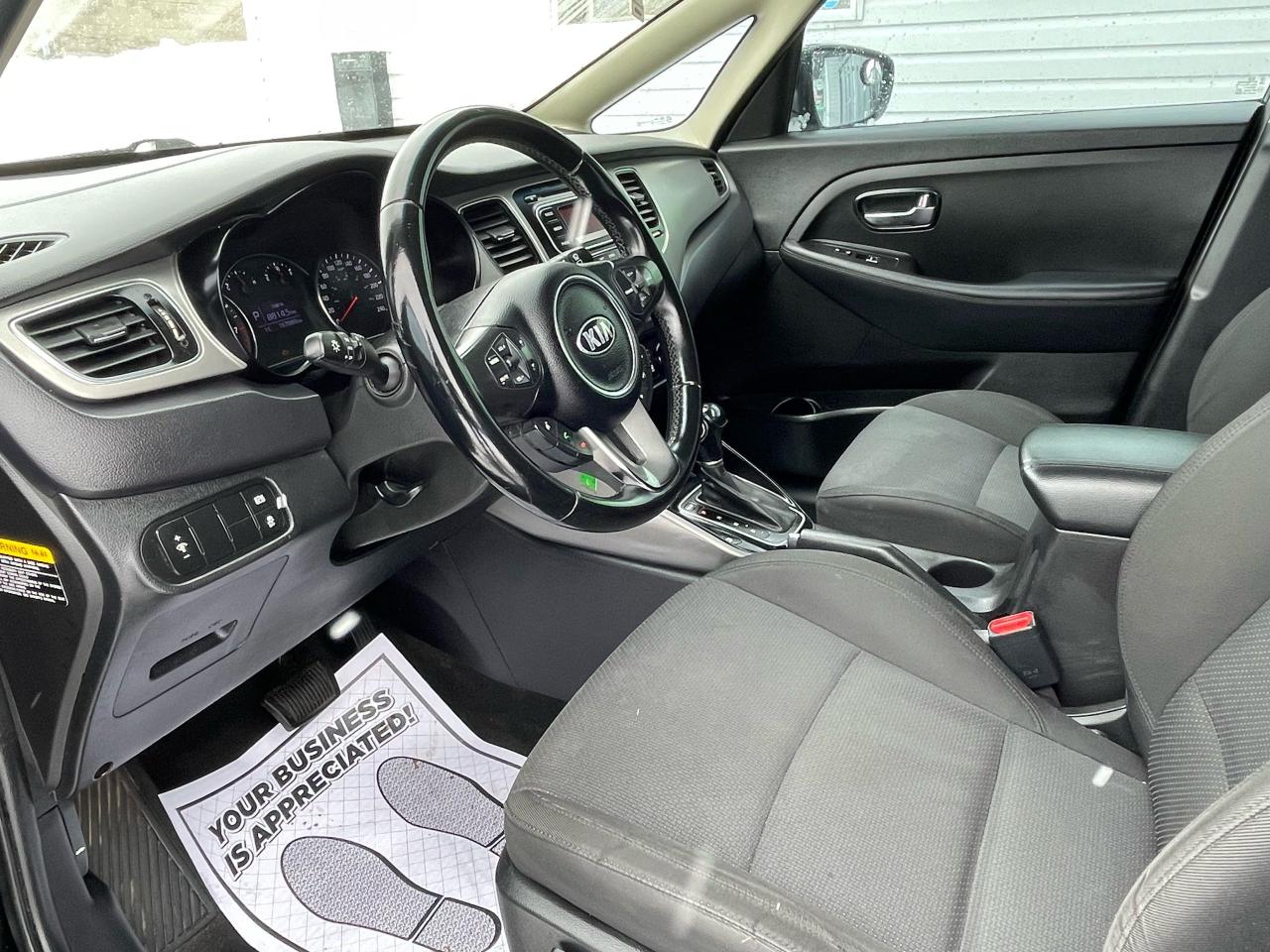 2014 Kia Rondo LX - Photo #7
