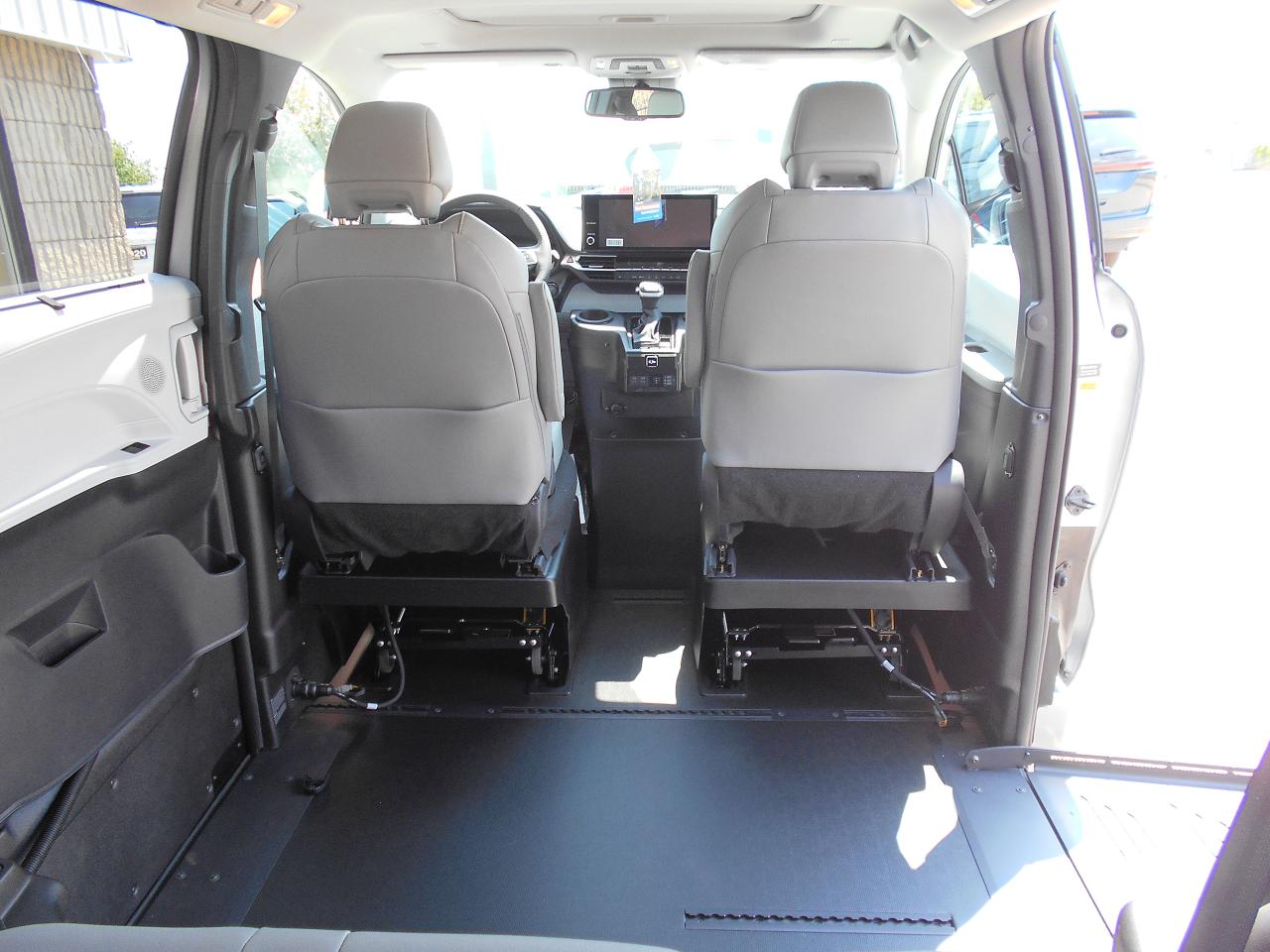 2025 Toyota Sienna XLE-Wheelchair Accessible Side Entry-Power Photo