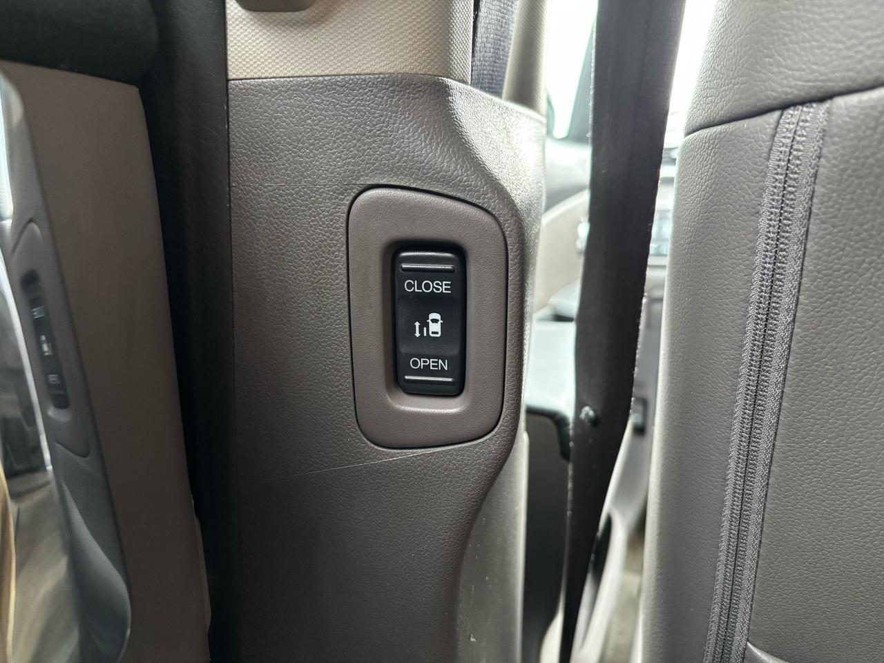 1740693305