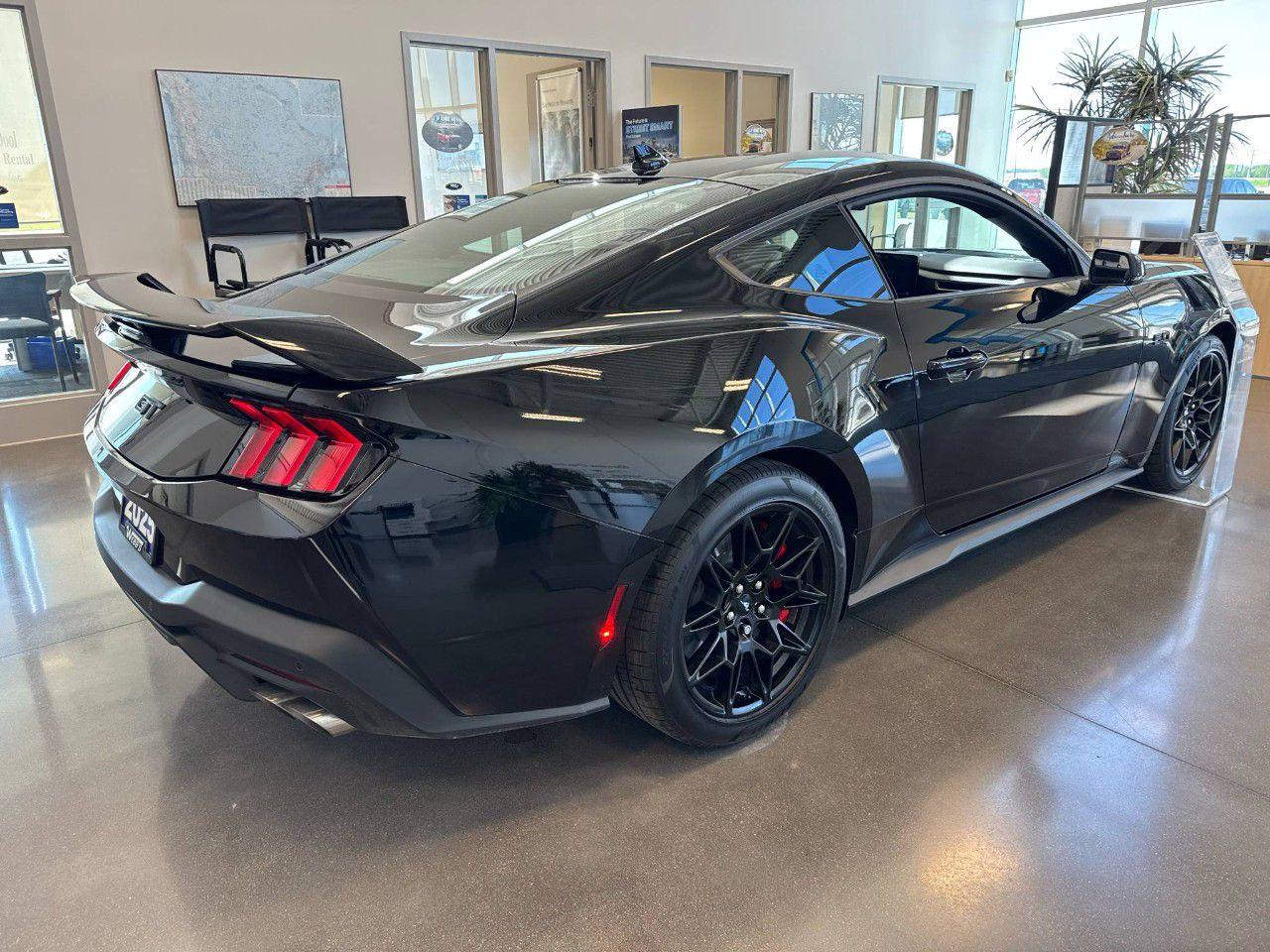 2025 Ford Mustang GT Coupe Premium Photo3