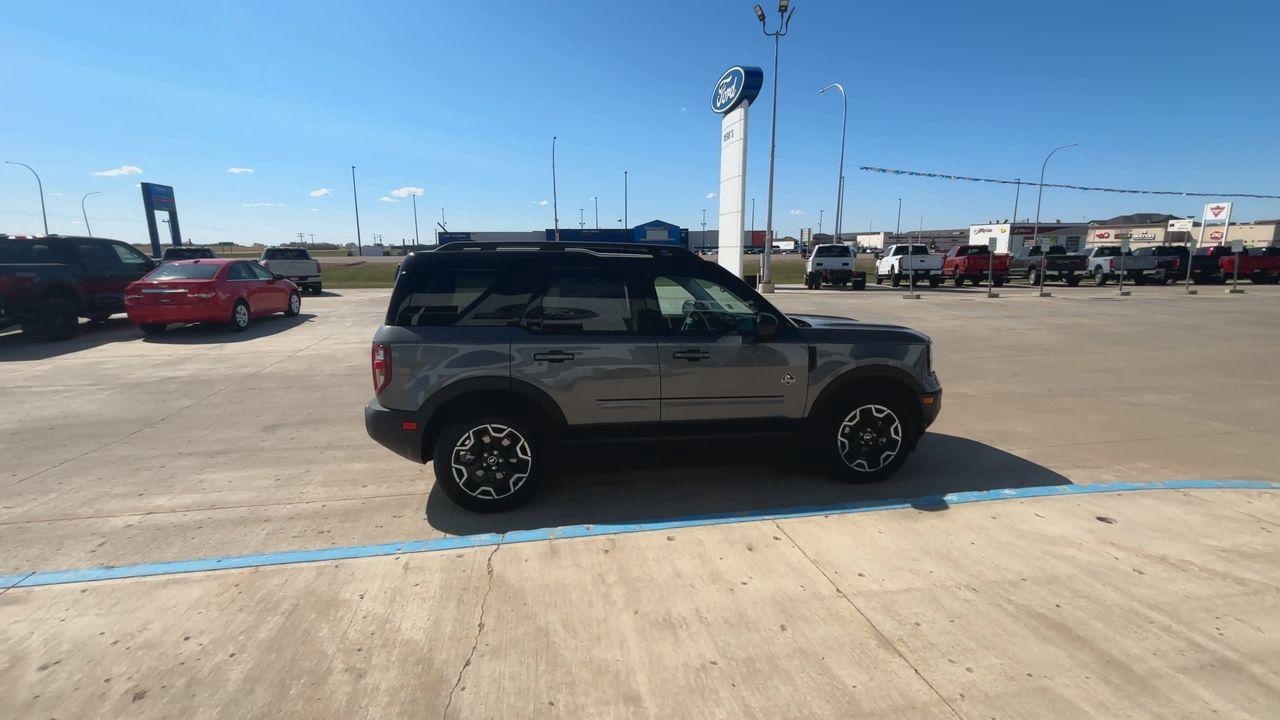 2025 Ford Bronco Sport Outer Banks 4X4 Photo5