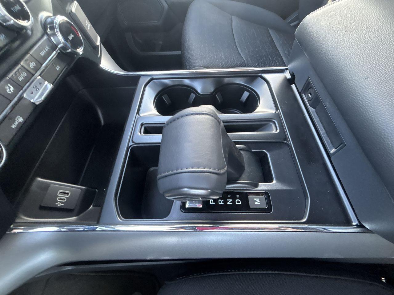 2025 Ford F-150 4x4 Supercrew-145 Photo5