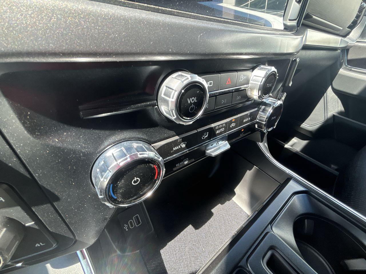 2025 Ford F-150 XLT 4WD SuperCrew 5.5' Box Photo5