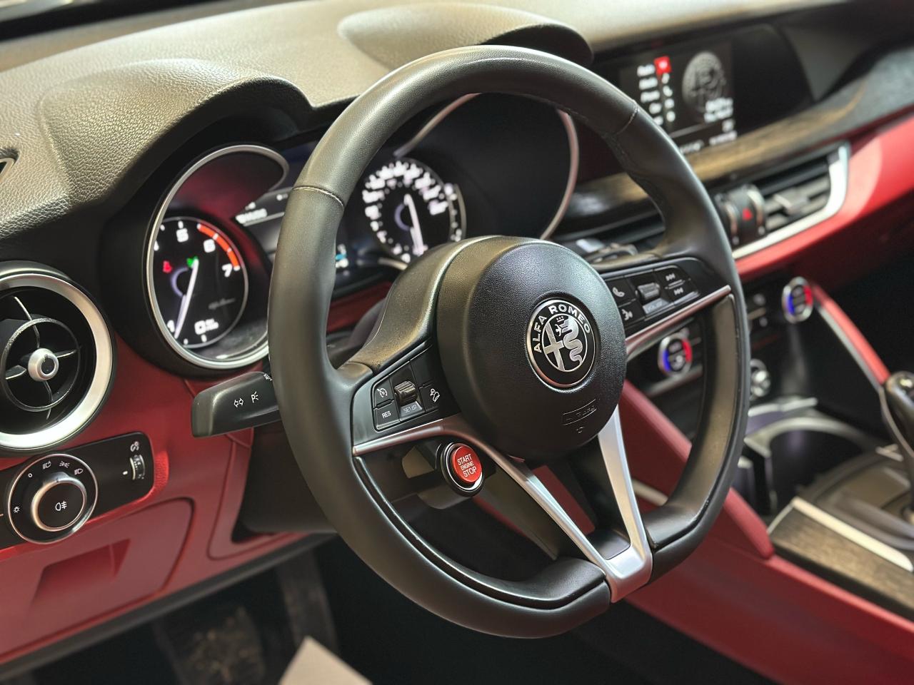 2019 Alfa Romeo Stelvio TI SPORT Q4|RED INT.|CARPLAY|BACKUP|ONE OWNER| - Photo #8