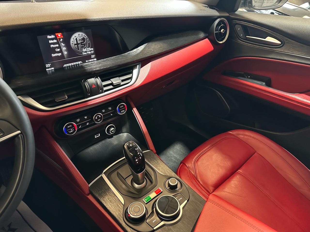 2019 Alfa Romeo Stelvio TI SPORT Q4|RED INT.|CARPLAY|BACKUP|ONE OWNER| - Photo #20
