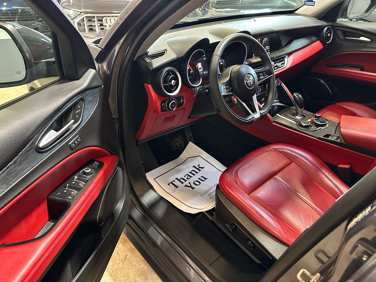 2019 Alfa Romeo Stelvio TI SPORT Q4|RED INT.|CARPLAY|BACKUP|ONE OWNER| - Photo #6