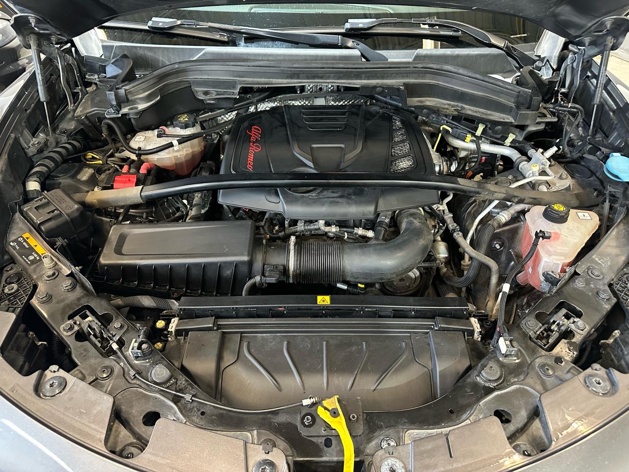 2019 Alfa Romeo Stelvio TI SPORT Q4|RED INT.|CARPLAY|BACKUP|ONE OWNER| - Photo #29