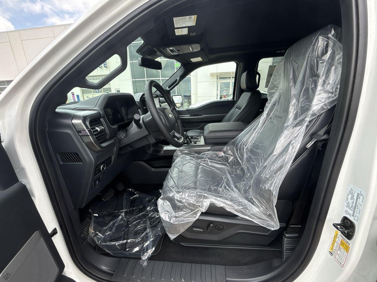 2025 Ford F-150 4x4 Supercrew-145 Photo5