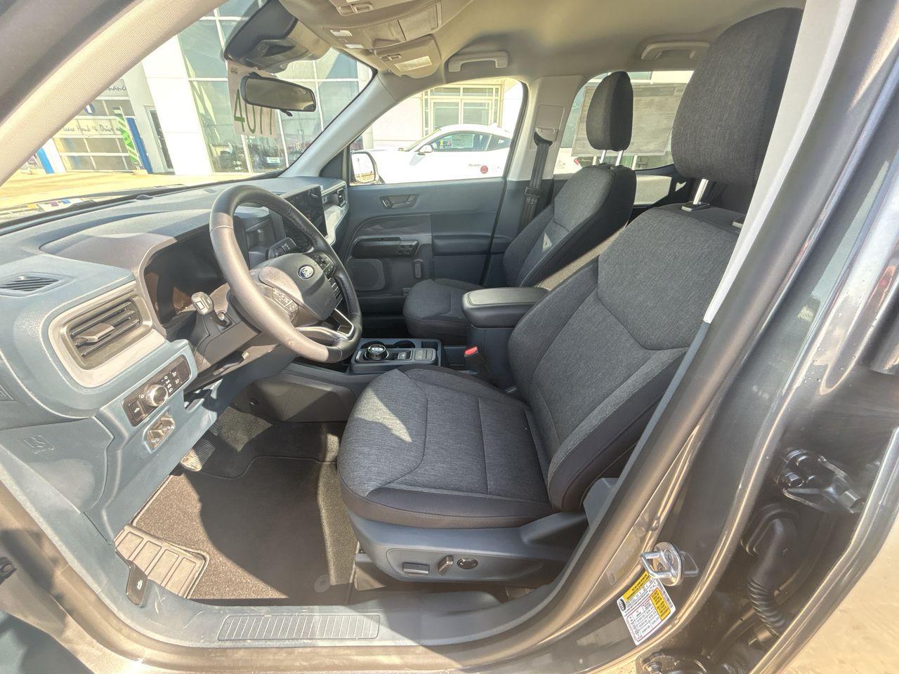 2025 Ford Maverick XLT Photo5