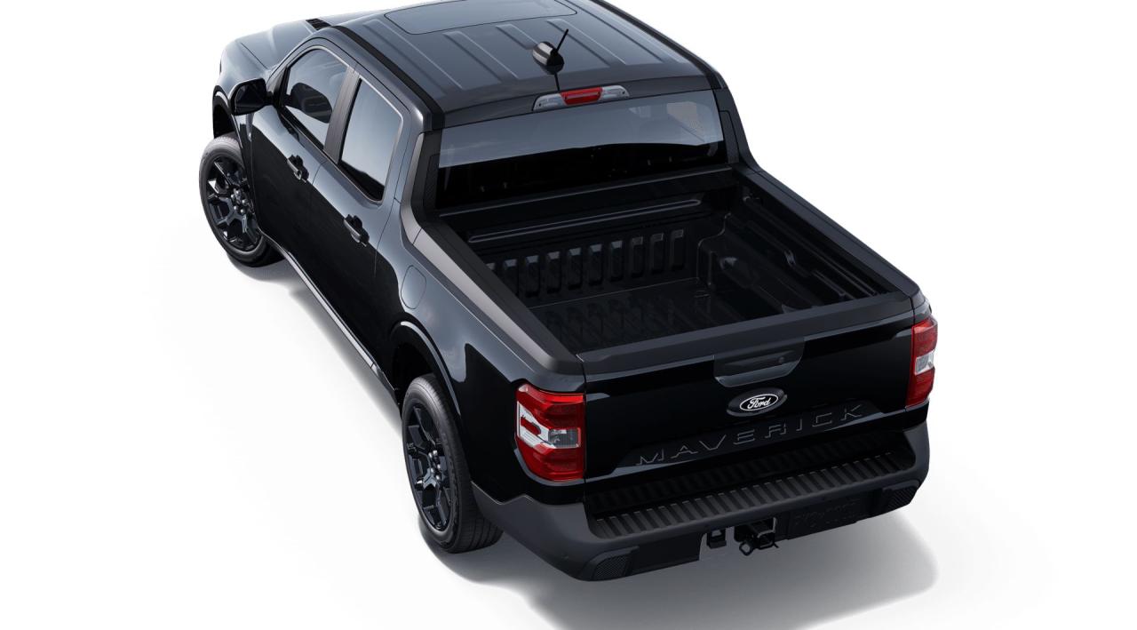 2025 Ford Maverick XLT Photo1