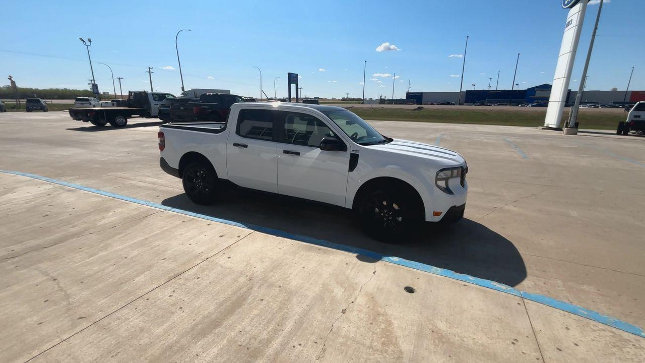 2025 Ford Maverick XLT Photo1