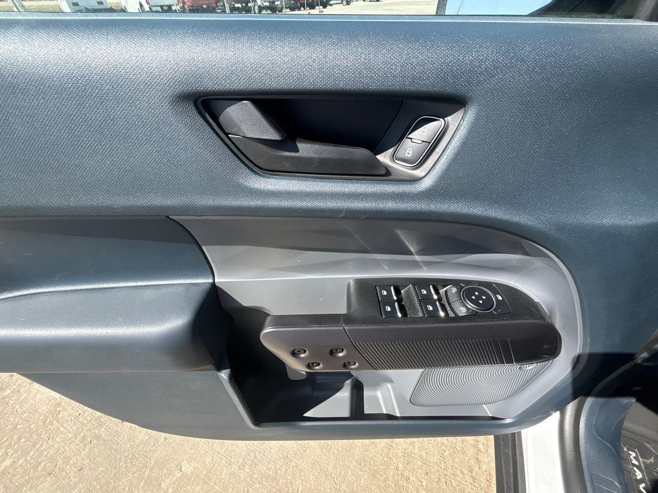 2025 Ford Maverick XLT Photo5