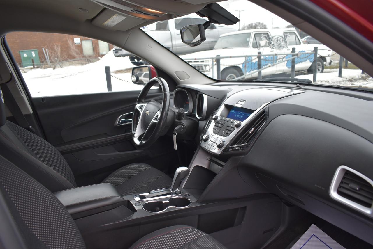 2011 Chevrolet Equinox AWD 4dr 1LT - Photo #21