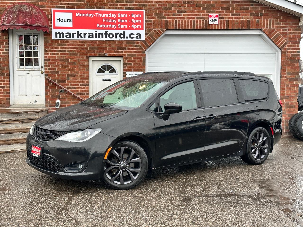 Used 2019 Chrysler Pacifica Touring-L HTD Leather PowerDoors NAV CarPlay DVD for sale in Bowmanville, ON