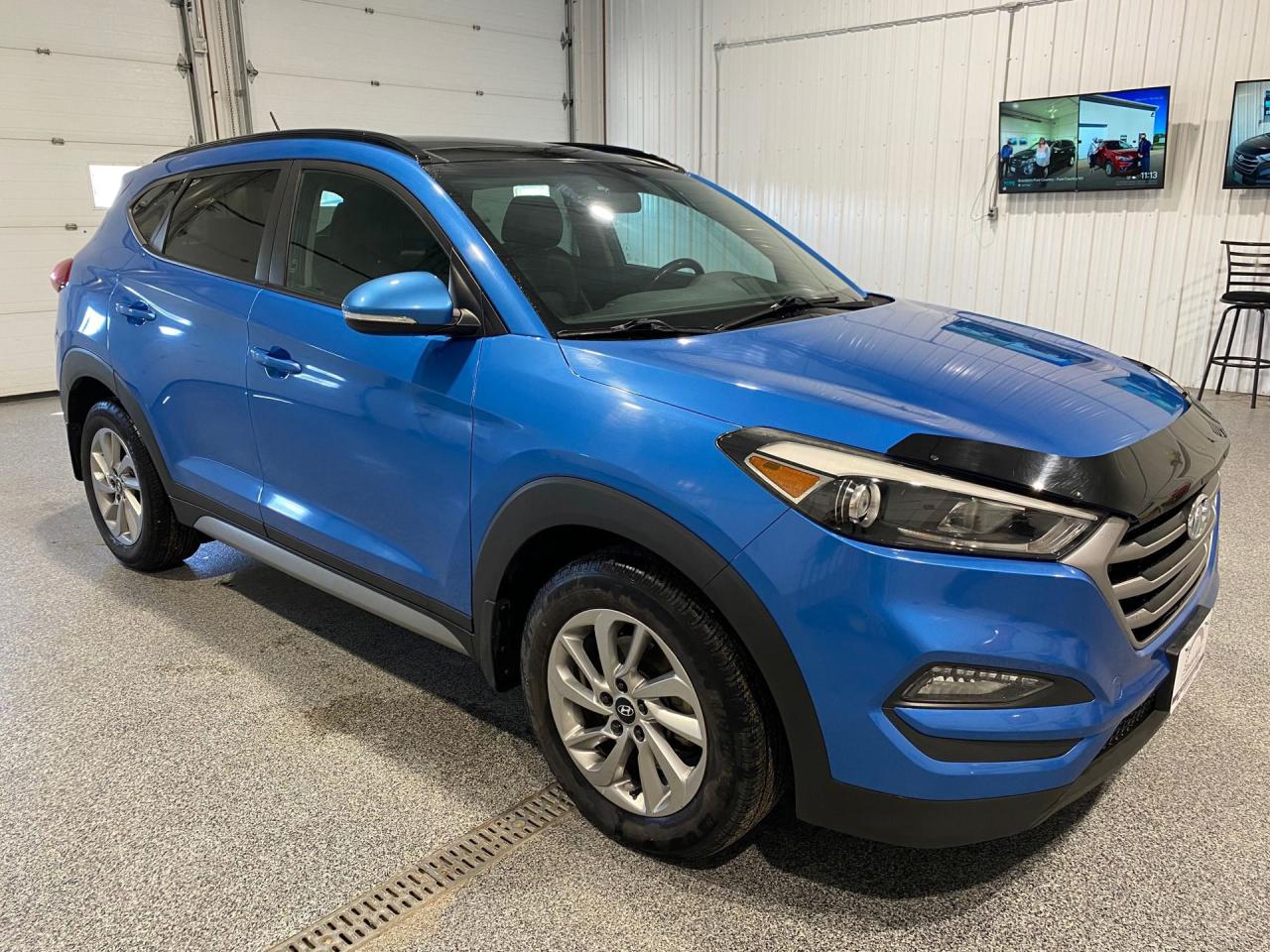 Used 2017 Hyundai Tucson SE  AWD #apple carplay #sunroof for sale in Brandon, MB