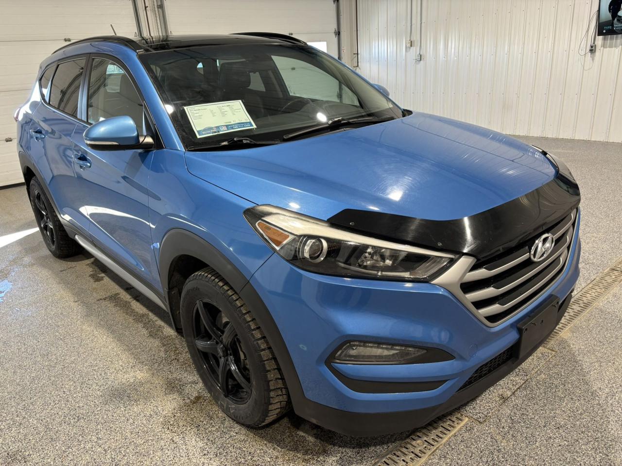 Used 2017 Hyundai Tucson SE  AWD #apple carplay #sunroof for sale in Brandon, MB