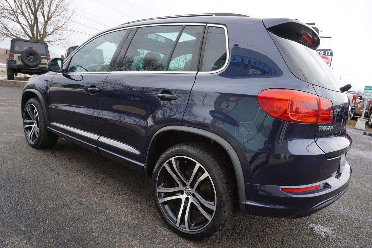 2017 Volkswagen Tiguan HIGHLINE R-TYPE AWD CERTIFIED *ACCIDENT FREE* NAV CAMERA BLUETOOTH LEATHER HEATED SEATS PANO ROOF CRUISE ALLOYS - Photo #4