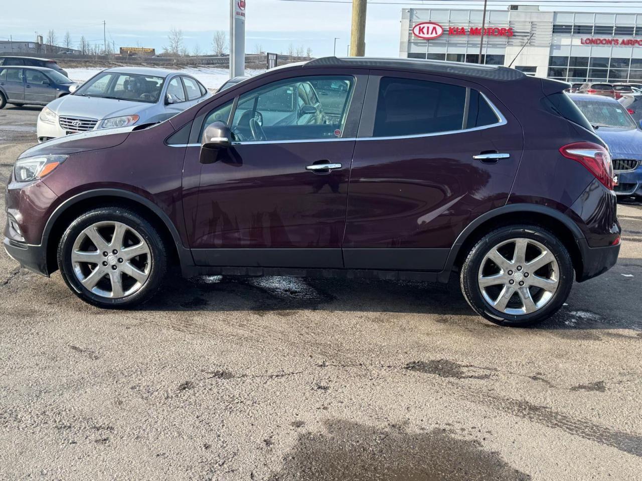 2017 Buick Encore ESSENCE, LEATHER, SUNROOF, AUTO, 4CYL, CERTIFIED - Photo #2