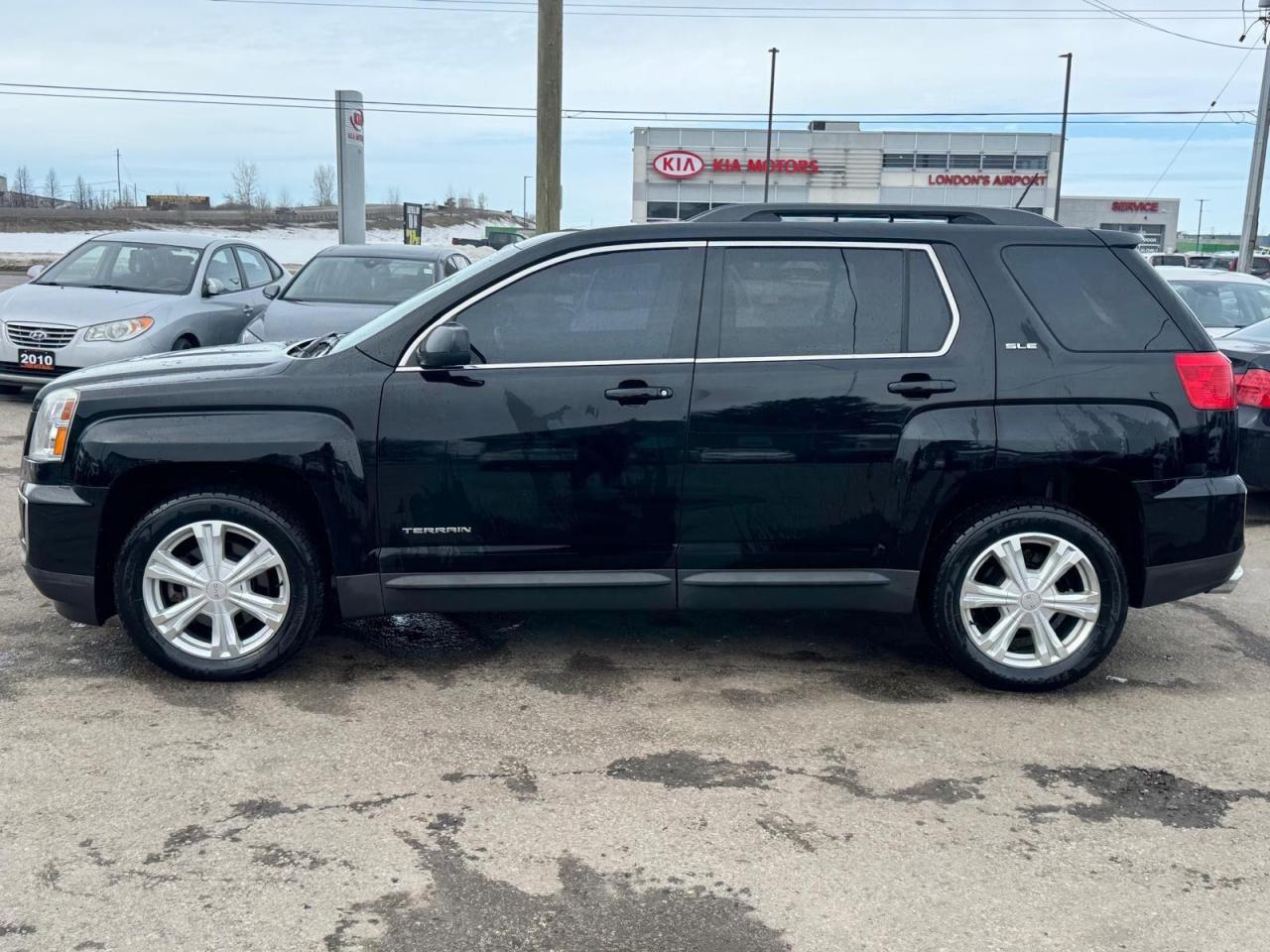 2017 GMC Terrain SLE, AWD, ONLY 124KMS, SUNROOF, CAM, CERTIFIED - Photo #2